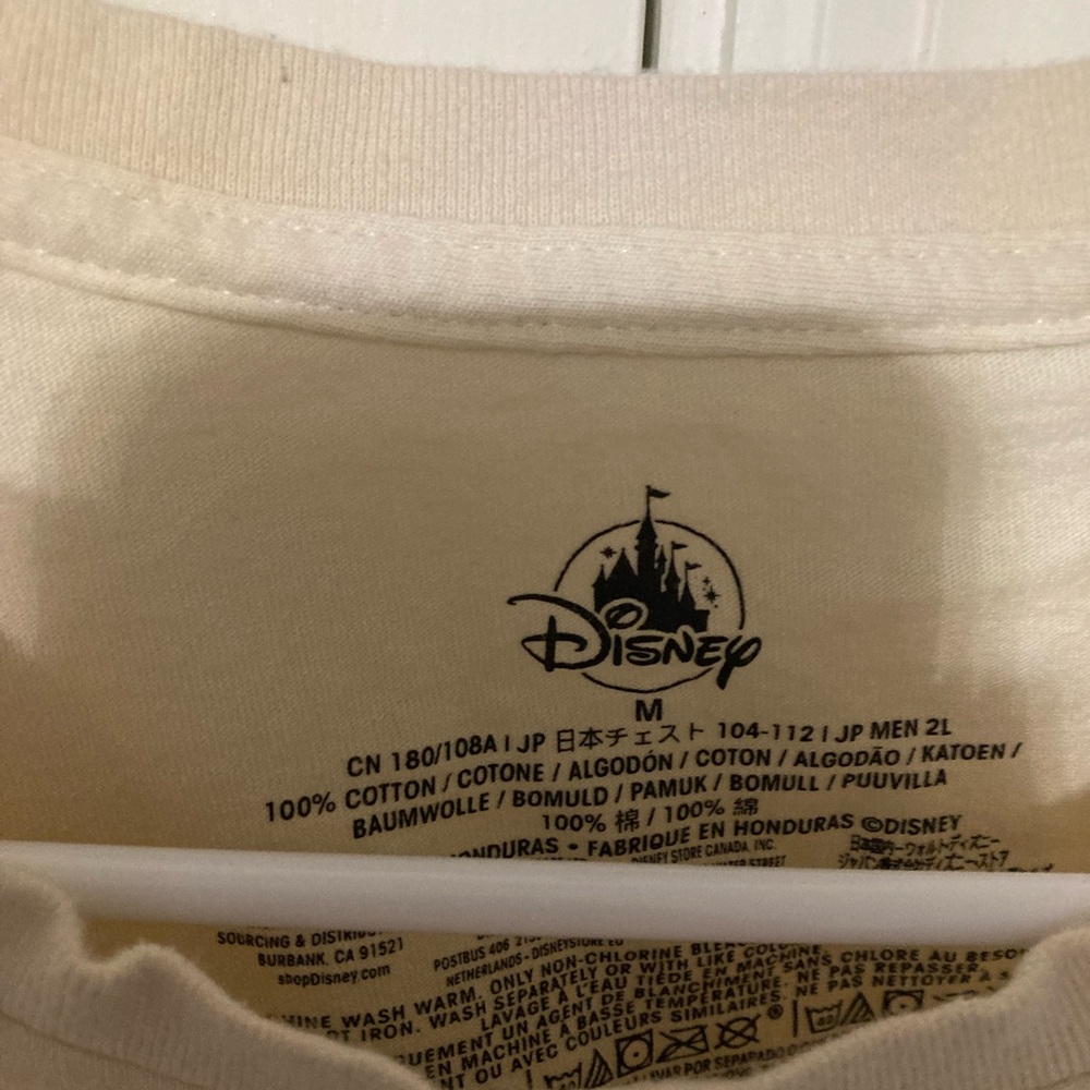 Disney Cream Dwarf Expressions Men's T-Shirt - Picture 2 of 3